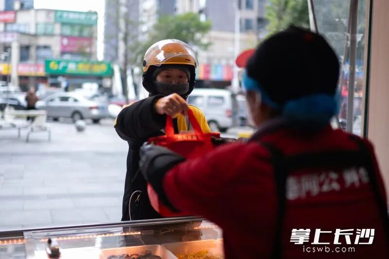 ÿ��ȥȡ�͵ĕr(sh��)�������鶼��(hu��)�õú�С��ÿ��ȥȡ�͵ĕr(sh��)�������鶼��(hu��)�õú�С��